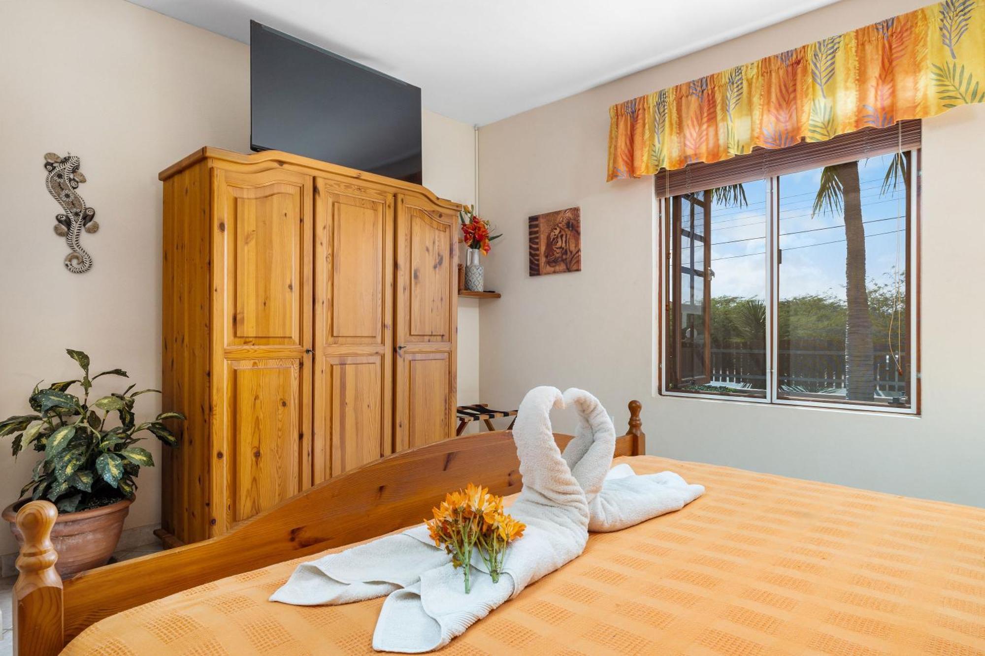Sunrise Villa Is Gorgeous For Daily Views Of Sunrises And Sunsets Палм Бийч Екстериор снимка