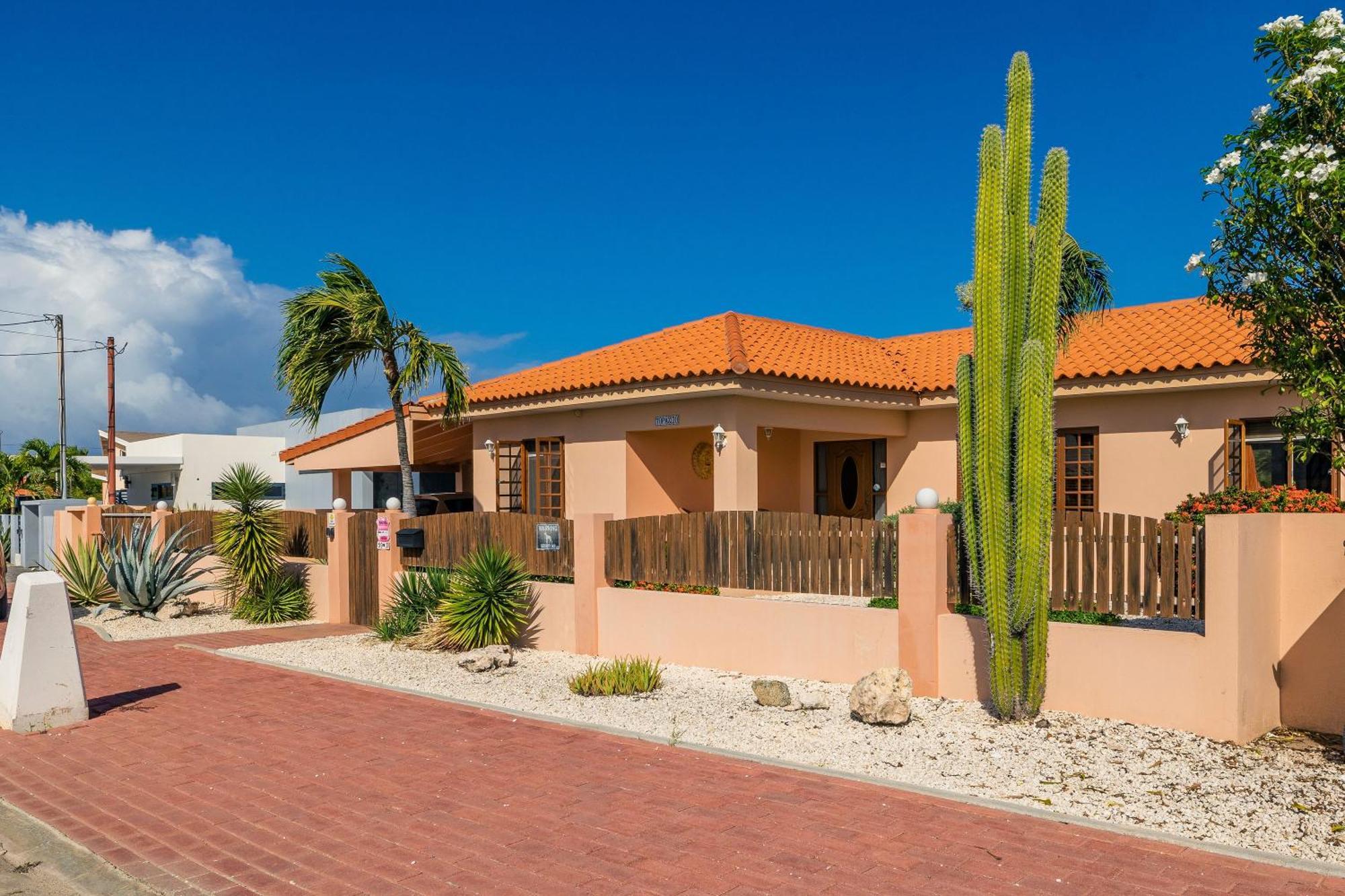 Sunrise Villa Is Gorgeous For Daily Views Of Sunrises And Sunsets Палм Бийч Екстериор снимка